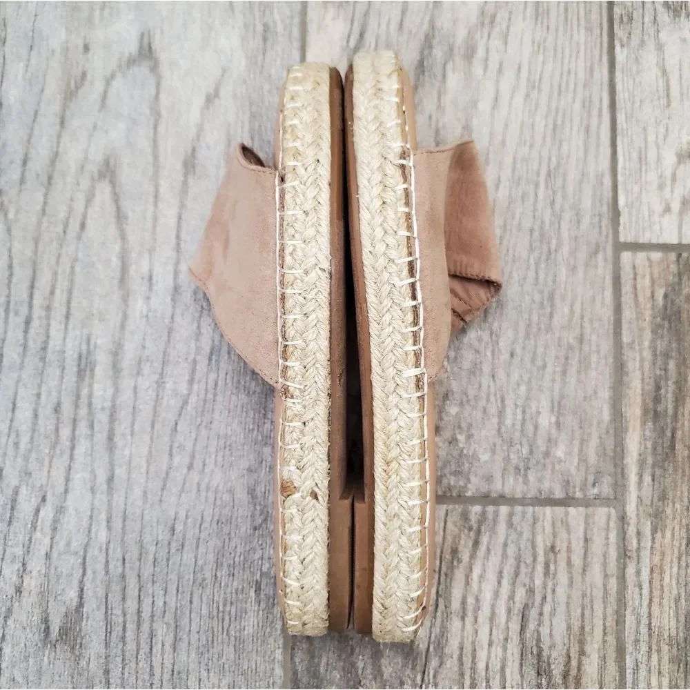 NWOT Old Navy Tan Espadrille Slides Girl's Size 6